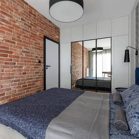 Urban Chic - Old Town - Great Location&jana Pawla 19 דירה