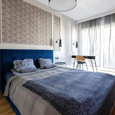 Urban Chic - Old Town - Great Location&jana Pawla 19 דירה *